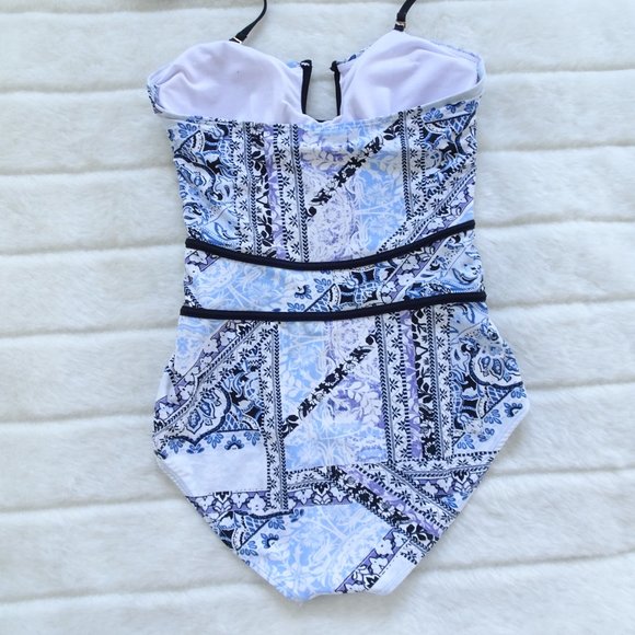 Adore Me Black & Blue One Piece Swimsuit Medium - Picture 6 of 11